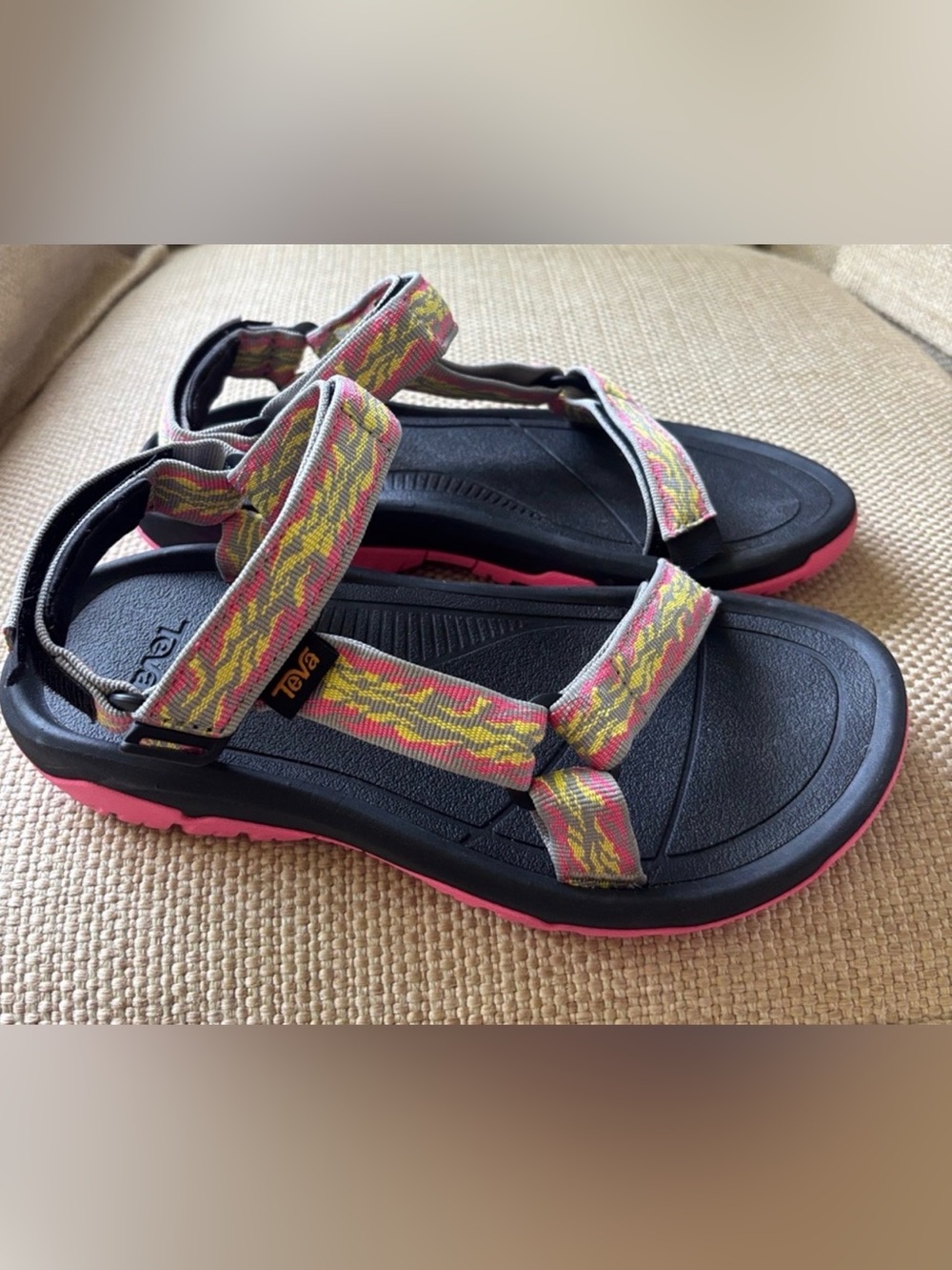 Teva Women's Sz 8 Hurricane XLY Revival Sport Sandals Pink/Yellow PERFECT